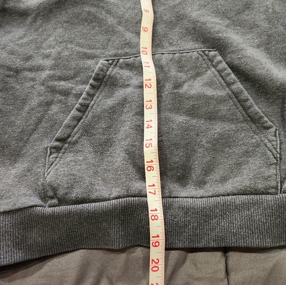4/$15Medium Puma Hoodie - Picture 4 of 5
